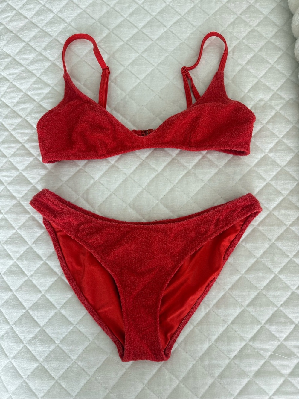Triangl Terry Cloth Texture Bikini
Small top & bottom
Open for offers
